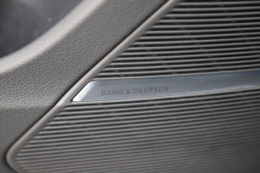 Audi Q8 55 TFSI quattro Pro Line S | 340PK | Luchtvering | Achterasbesturing | Head-up | Memory | B&O | Sfeerverlichting | Keyless-go |