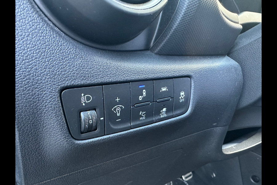 Hyundai Kona EV Premium 64 kWh SOH 100%|TREKHAAK