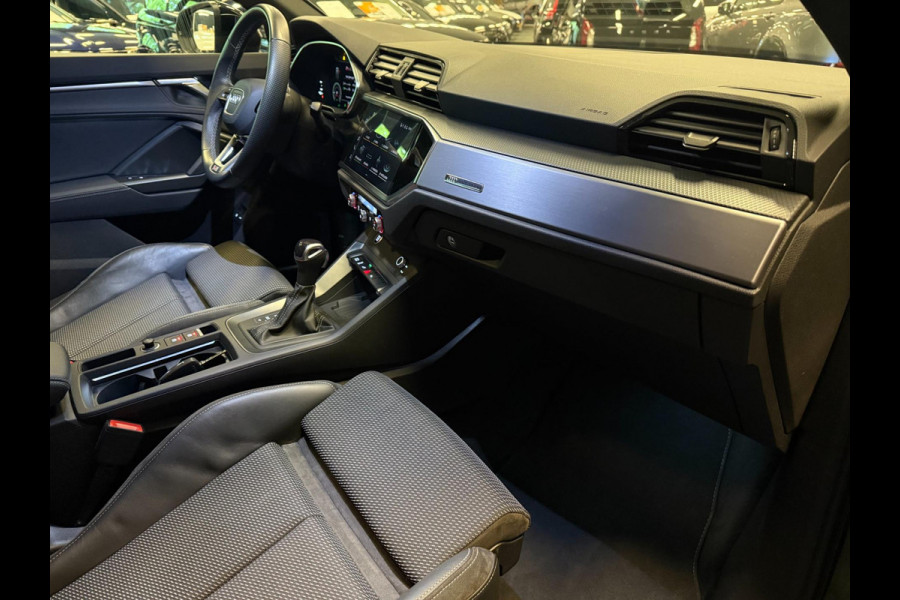 Audi Q3 Sportback 45 TFSI e 3xS-LINE 20'' BLACKLINE PANO/DAB/CARPLAY/CAM/V-COCKPIT///