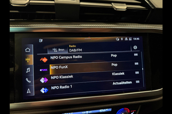 Audi Q3 Sportback 45 TFSI e 3xS-LINE 20'' BLACKLINE PANO/DAB/CARPLAY/CAM/V-COCKPIT///