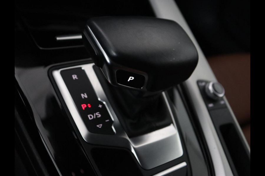 Audi A4 35 TFSI Business Edition | Leder | Stoelverwarming | Adaptive cruise | Virtual Cockpit | Sportstoelen | Carplay | Full LED | Navigatie | Parkeerhulp | Climate control | DAB | Bluetooth