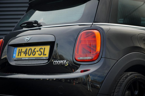 MINI Mini Electric Essential 33 kWh / Sportstoel / Camera / Navi / Stoelverwarming / Incl BTW