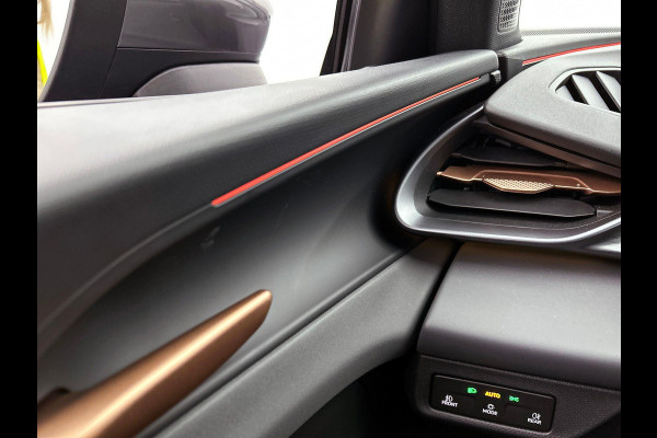 CUPRA Terramar 1.5 TSI Essential AD-CRUISE | EL. BED. STOELEN | SFEERVERLICHTING