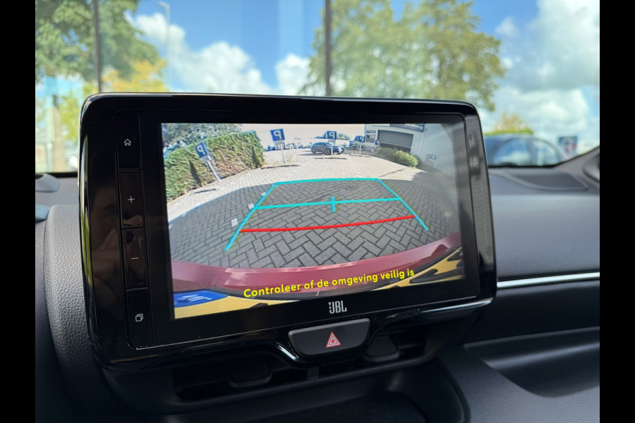 Toyota Yaris 1.5 Hybrid Executive - Automaat - JBL - Climate - Navi - Winterpakket