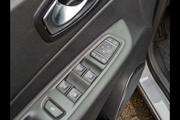 Renault Captur 0.9 TCe Intens|Navi|Camera|Afn.Trekhaak|Keyless-Entry/Go|LED|Cruise-Control|1e Eigenaar