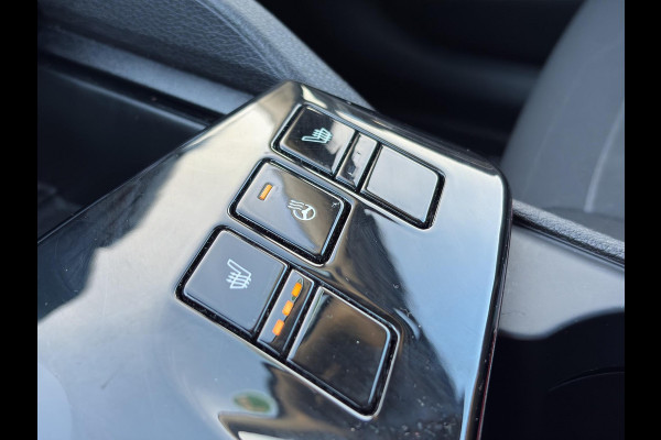 Kia Sportage 1.6 T-GDi Plug-in Hybrid AWD DynamicPlusLine Panoramadak | Stoelverwarming voor/achter | Camera | Trekhaak | Elektrische Stoelen | Cruise | Apple Carplay & Android Auto |