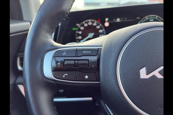 Kia Sportage 1.6 T-GDi Plug-in Hybrid AWD DynamicPlusLine Panoramadak | Stoelverwarming voor/achter | Camera | Trekhaak | Elektrische Stoelen | Cruise | Apple Carplay & Android Auto |