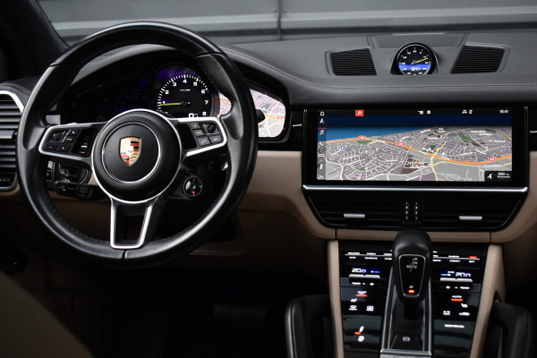 Porsche Cayenne 3.0 E-Hybrid 462pk Sport Chrono | Pano | ACC | Matrix PDLS+ | 360 Camera | Alcantara hemel | Luchtvering | Softclose |
