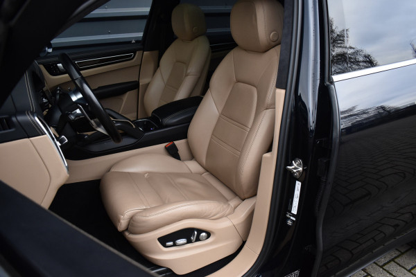 Porsche Cayenne 3.0 E-Hybrid 462pk Sport Chrono | Pano | ACC | Matrix PDLS+ | 360 Camera | Alcantara hemel | Luchtvering | Softclose |
