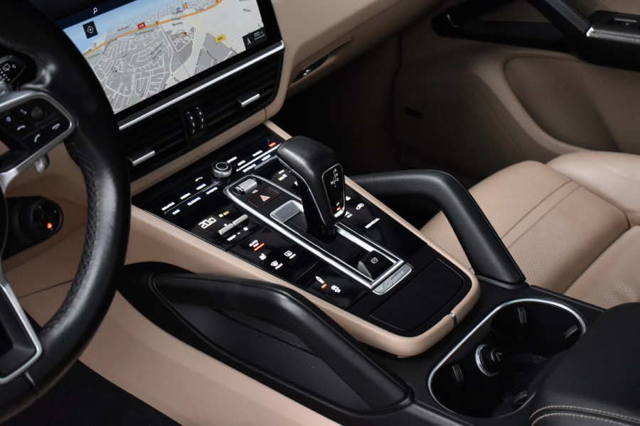 Porsche Cayenne 3.0 E-Hybrid 462pk Sport Chrono | Pano | ACC | Matrix PDLS+ | 360 Camera | Alcantara hemel | Luchtvering | Softclose |