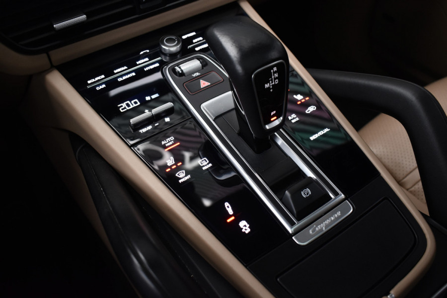 Porsche Cayenne 3.0 E-Hybrid 462pk Sport Chrono | Pano | ACC | Matrix PDLS+ | 360 Camera | Alcantara hemel | Luchtvering | Softclose |