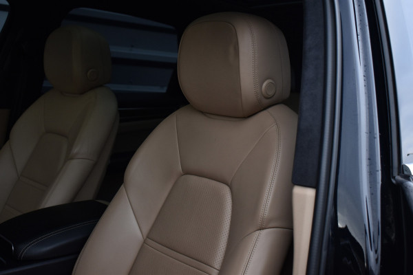 Porsche Cayenne 3.0 E-Hybrid 462pk Sport Chrono | Pano | ACC | Matrix PDLS+ | 360 Camera | Alcantara hemel | Luchtvering | Softclose |