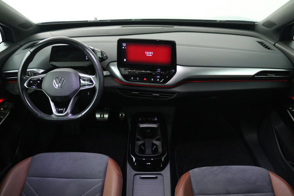 Volkswagen ID.4 First 77 kWh 93% SOH (TREKHAAK, CAMERA, STOELVERWARMING, CRUISE ADAPTIEF, SFEERVERLICHTING, PARKEERSENSOREN)
