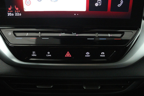 Volkswagen ID.4 First 77 kWh 93% SOH (TREKHAAK, CAMERA, STOELVERWARMING, CRUISE ADAPTIEF, SFEERVERLICHTING, PARKEERSENSOREN)