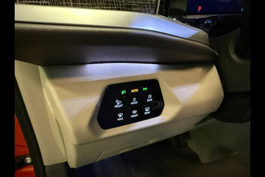 Volkswagen Multivan 1.4 eHybrid Energetic 6P PANO/NAVI/H-KARDON/H-UP/V-COCKPIT/CAM/DAB///