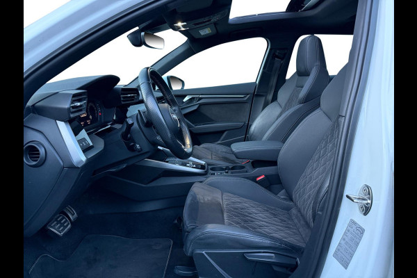 Audi A3 Sportback 40 TFSI e | 3x S Line | Pano | RS stoelen