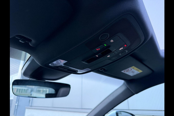 Audi A3 Sportback 40 TFSI e | 3x S Line | Pano | RS stoelen