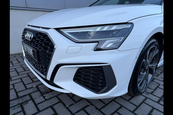 Audi A3 Sportback 40 TFSI e | 3x S Line | Pano | RS stoelen