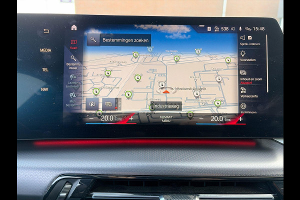 BMW 2 Serie Active Tourer 230e xDrive M-Sport 326PK | 19" LM-velgen | Lage km-stand | Multimedia | Park Assist | A-Camera | Shadow