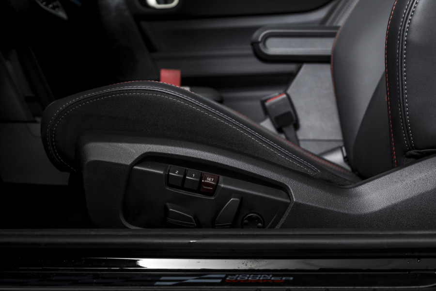 MINI Mini 2.0 Cooper S John Cooper Works XL | S/K Panodak | Dig. Cockpit | Adapt. Cruise | Elek. Stoelen-+massage+verwarming | PDC | 360 Camera | NAV + App. Connect | ECC | Harman/Kardon | LM 18" | 4804