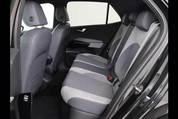 Volkswagen ID.3 First Plus 58 kWh | Stoelverwarming | Matrix LED | Adaptive cruise | Camera | Carplay | Keyless | Stuurverwarming | Navigatie | Parkeerhulp | Climate control
