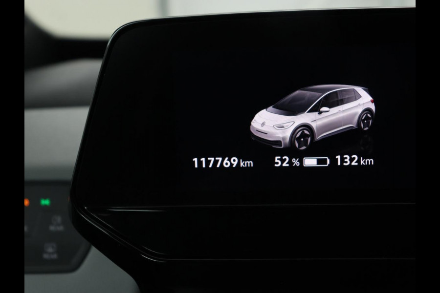 Volkswagen ID.3 First Plus 58 kWh | Stoelverwarming | Matrix LED | Adaptive cruise | Camera | Carplay | Keyless | Stuurverwarming | Navigatie | Parkeerhulp | Climate control