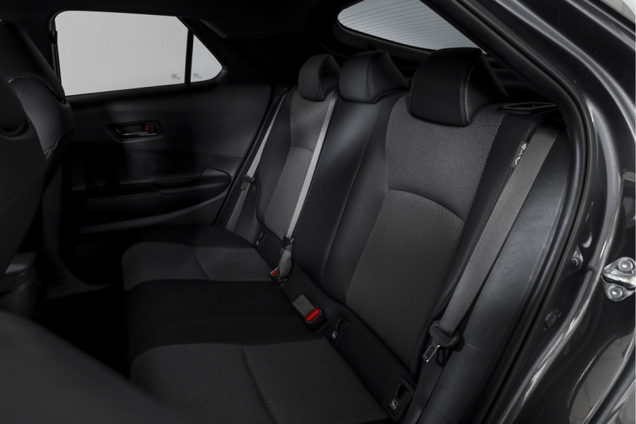 Toyota C-HR 1.8 Hybrid 140 Executive | Dig. Cockpit | Adapt. Cruise | Stoel-+Stuurverw. | Elek. Stoel | PDC | Camera | NAV + App. Connect | ECC | Elek. Klep  | LM 19" | 9926