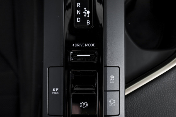 Toyota C-HR 1.8 Hybrid 140 Executive | Dig. Cockpit | Adapt. Cruise | Stoel-+Stuurverw. | Elek. Stoel | PDC | Camera | NAV + App. Connect | ECC | Elek. Klep  | LM 19" | 9926