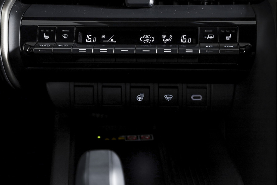 Toyota C-HR 1.8 Hybrid 140 Executive | Dig. Cockpit | Adapt. Cruise | Stoel-+Stuurverw. | Elek. Stoel | PDC | Camera | NAV + App. Connect | ECC | Elek. Klep  | LM 19" | 9926