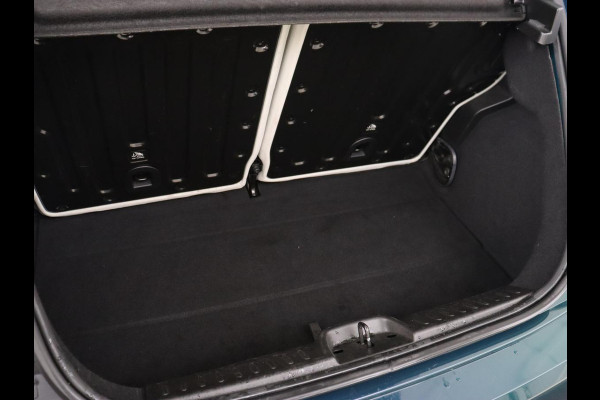 Fiat 500E La Prima 42 kWh | Schuifdak | Leder | Adaptive cruise | Stoelverwarming | Camera | Carplay | Navigatie | Full LED | Keyless | Parkeerhulp | Dodehoek detectie | Climate control