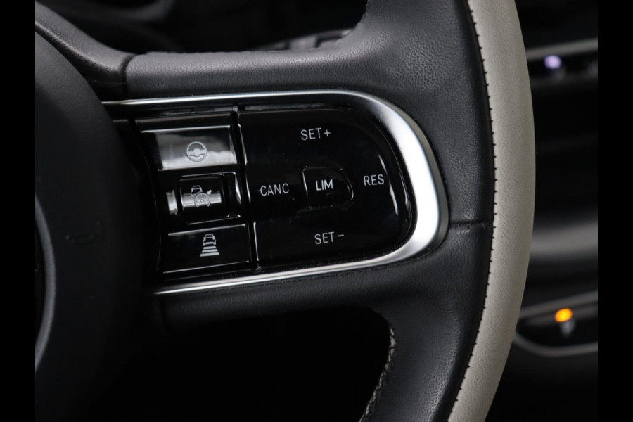 Fiat 500E La Prima 42 kWh | Schuifdak | Leder | Adaptive cruise | Stoelverwarming | Camera | Carplay | Navigatie | Full LED | Keyless | Parkeerhulp | Dodehoek detectie | Climate control