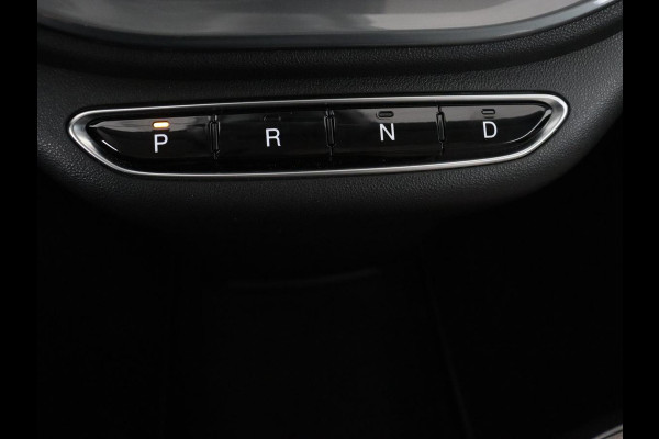 Fiat 500E La Prima 42 kWh | Schuifdak | Leder | Adaptive cruise | Stoelverwarming | Camera | Carplay | Navigatie | Full LED | Keyless | Parkeerhulp | Dodehoek detectie | Climate control