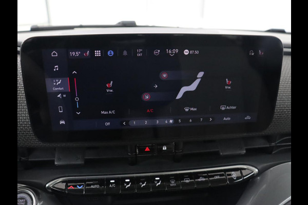 Fiat 500E La Prima 42 kWh | Schuifdak | Leder | Adaptive cruise | Stoelverwarming | Camera | Carplay | Navigatie | Full LED | Keyless | Parkeerhulp | Dodehoek detectie | Climate control