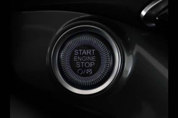 Fiat 500E La Prima 42 kWh | Schuifdak | Leder | Adaptive cruise | Stoelverwarming | Camera | Carplay | Navigatie | Full LED | Keyless | Parkeerhulp | Dodehoek detectie | Climate control