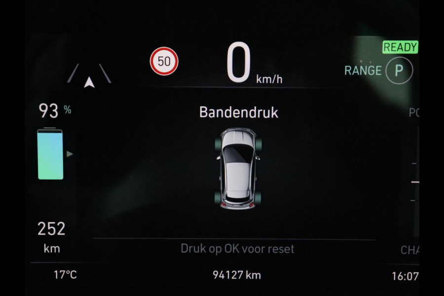 Fiat 500E La Prima 42 kWh | Schuifdak | Leder | Adaptive cruise | Stoelverwarming | Camera | Carplay | Navigatie | Full LED | Keyless | Parkeerhulp | Dodehoek detectie | Climate control