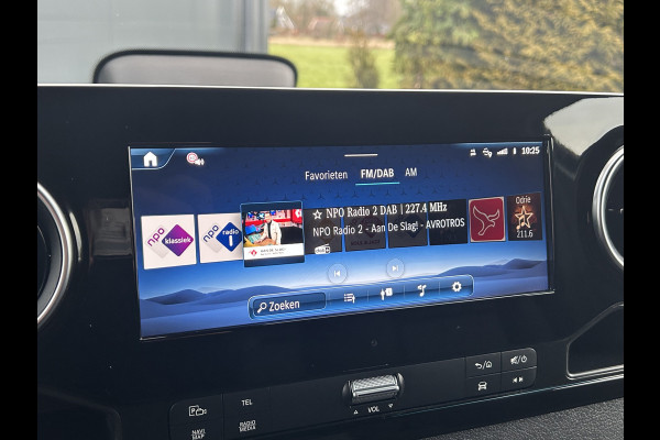 Mercedes-Benz Sprinter 317 CDI AUTOMAAT FACE-LIFT 3.5T RWD / L2H2 / *** 9.061 KM !!*** / LED / STOELVERW / DODEHOEK / MBUX 270 A DEUREN / AIRCO / CRUIS