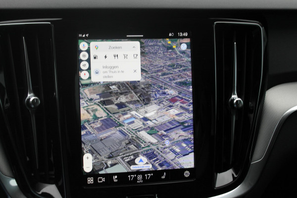 Volvo V60 T6 350PK Plug-in hybrid AWD Plus Bright Long Range / 19" lichtmetalen velgen / Harman Kardon Audio / Adaptieve Cruise Control / Elektrisch verstelbare voorstoelen met geheugen