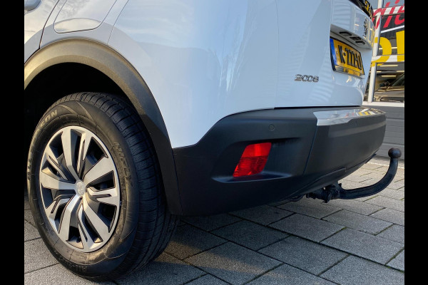 Peugeot 2008 1.2 PureTech Active Pack - Navigatie / Apple CarPlay I Airco I LED I Veiligheid pakket I Dealer onderhouden