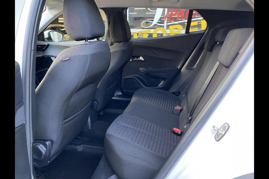 Peugeot 2008 1.2 PureTech Active Pack - Navigatie / Apple CarPlay I Airco I LED I Veiligheid pakket I Dealer onderhouden