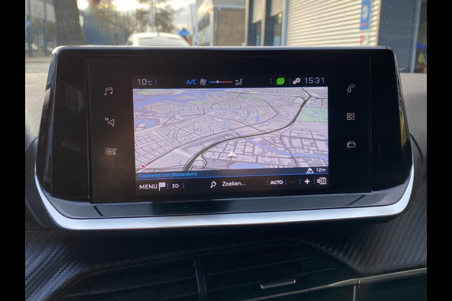 Peugeot 2008 1.2 PureTech Active Pack - Navigatie / Apple CarPlay I Airco I LED I Veiligheid pakket I Dealer onderhouden