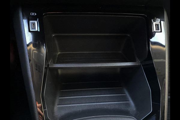 Peugeot 2008 1.2 PureTech Active Pack - Navigatie / Apple CarPlay I Airco I LED I Veiligheid pakket I Dealer onderhouden