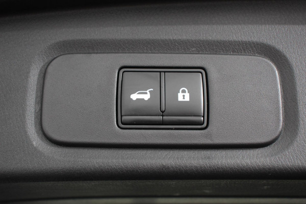 Nissan QASHQAI 1.3 MHEV DIG-T 158pk Xtronic Tekna+ | Navigatie | Apple Carplay/Android Auto | Parkeersensoren | 360 camera | Adaptive cruise control | Elektrisch panoramadak | Elektrische achterklep | Elektrische bestuurderstoel | Stoel-en stuurverwarming | Ledverlichting | Climate Control