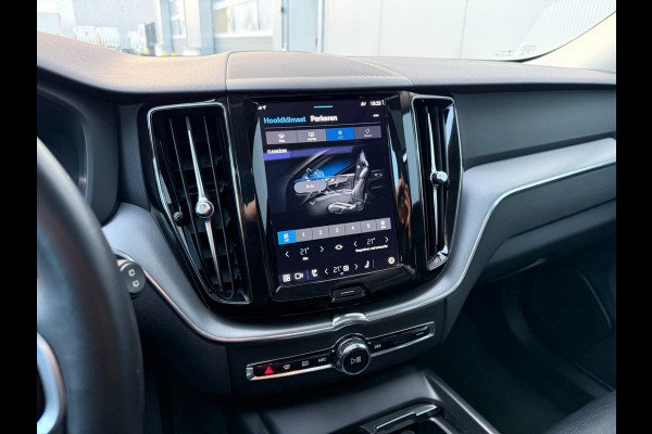 Volvo XC60 2.0 T6 Recharge AWD | PHEV | Pano | Leder | Camera