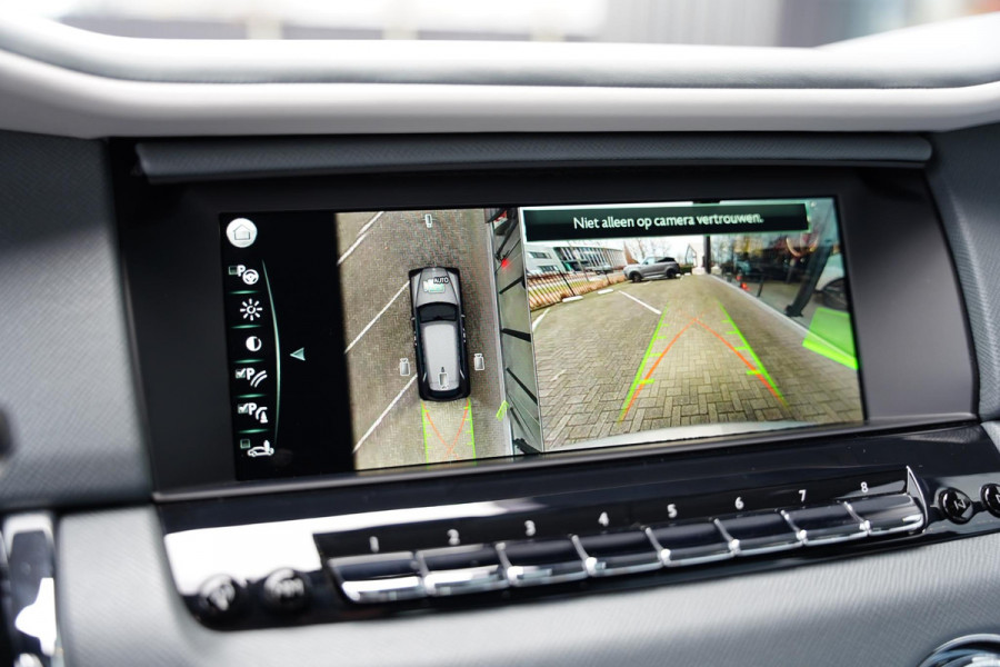 Rolls-Royce Cullinan 6.75 V12 / Bespoke Audio / Starlight / Twin-Coachline