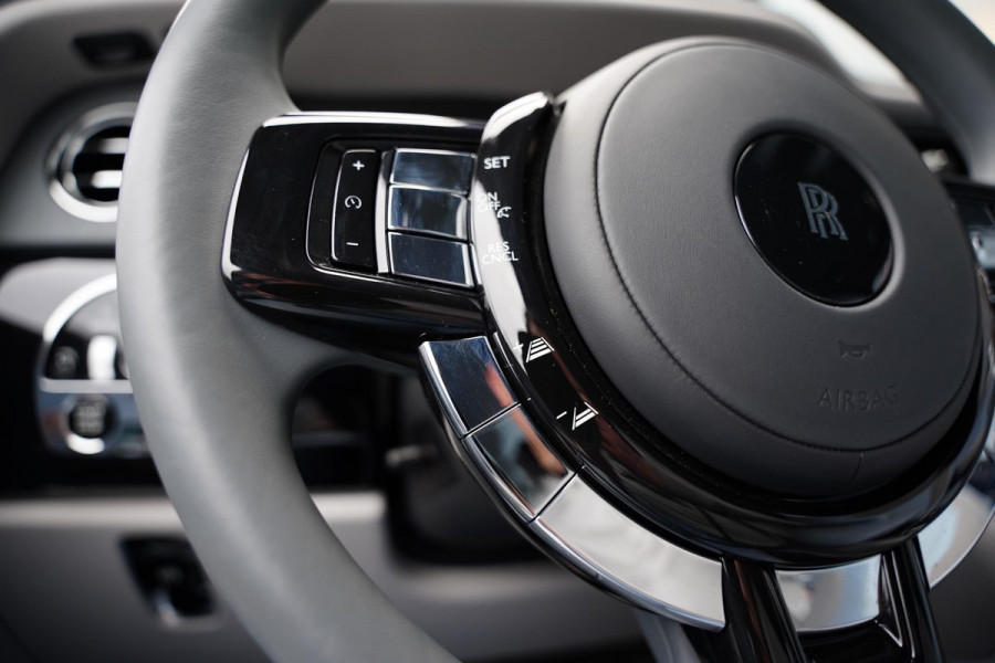 Rolls-Royce Cullinan 6.75 V12 / Bespoke Audio / Starlight / Twin-Coachline