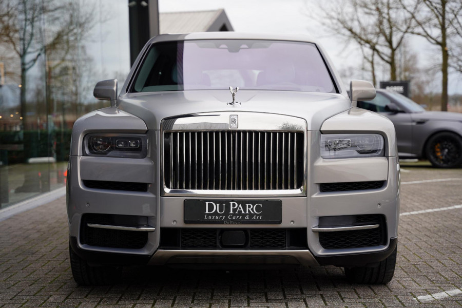 Rolls-Royce Cullinan 6.75 V12 / Bespoke Audio / Starlight / Twin-Coachline