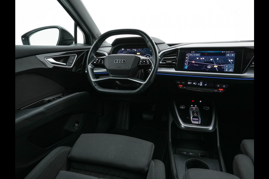 Audi Q4 e-tron 40 Launch edition Advanced Plus 77 kWh [3-Fase] {SOH-93%} (INCL-BTW) *HEATPUMP | ADAPT-CRUISE | MATRIX-LED | NAVI-FULLMAP | KEYLESS | CAMERA | DIGI-COCKPIT | DAB | AMBIENT-LIGHT | HEATED-SPORTSEATS | SHIFT-PADDLES | PRIVACY-GLASS | 19''ALU*