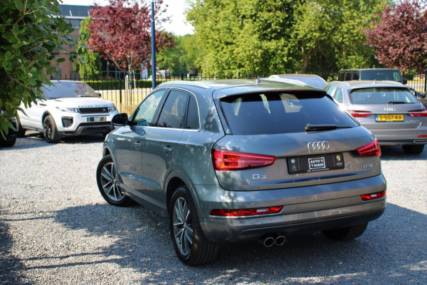 Audi Q3 2.0 TFSI Quattro Sport line | S-tronic | Trekhaak | LEER |