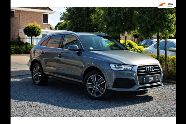 Audi Q3 2.0 TFSI Quattro Sport line | S-tronic | Trekhaak | LEER |