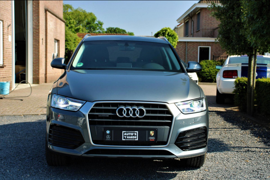 Audi Q3 2.0 TFSI Quattro Sport line | S-tronic | Trekhaak | LEER |